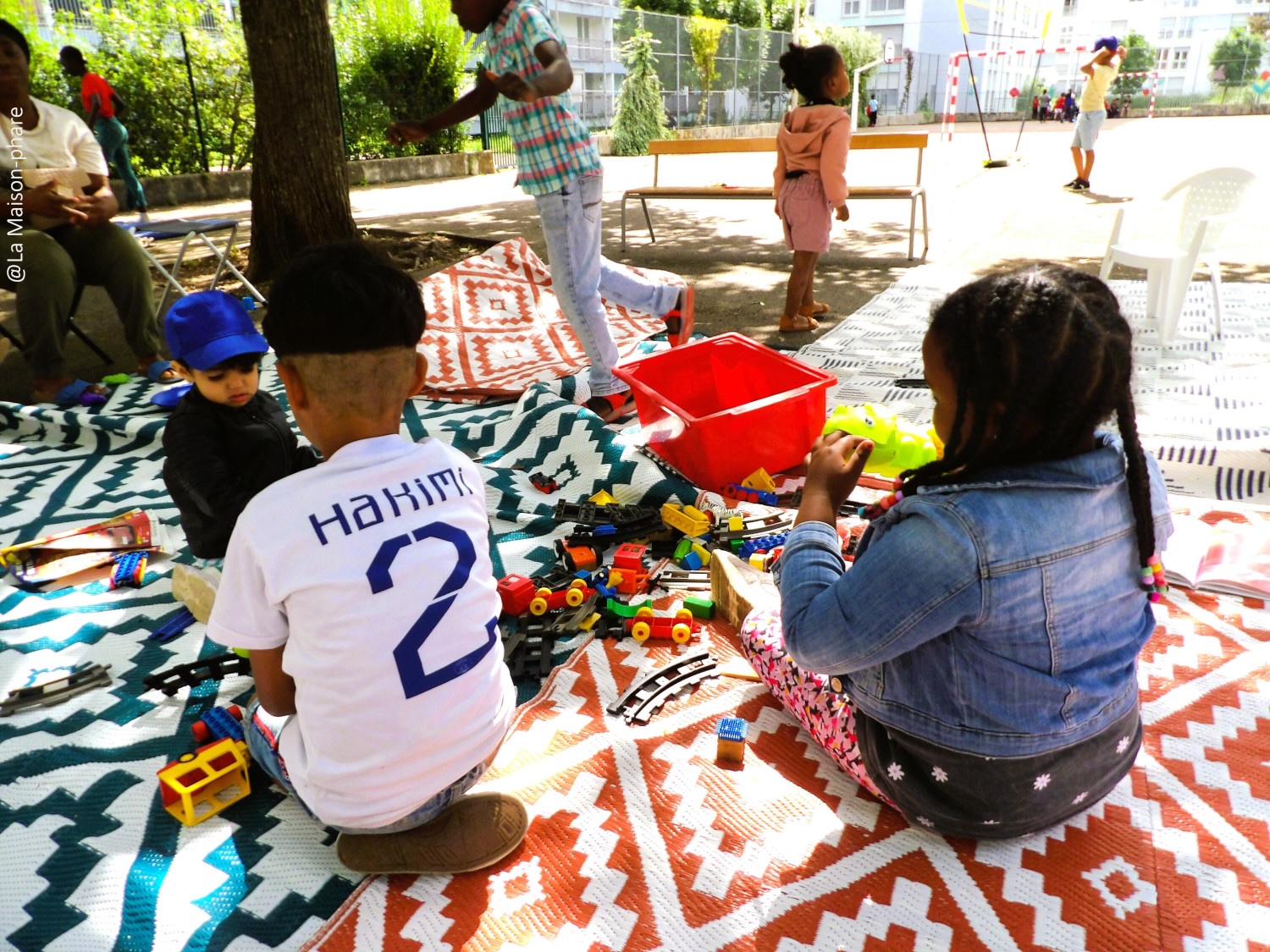 Les ateliers éducatifs de rue : une école de la rue, une politique du quotidien